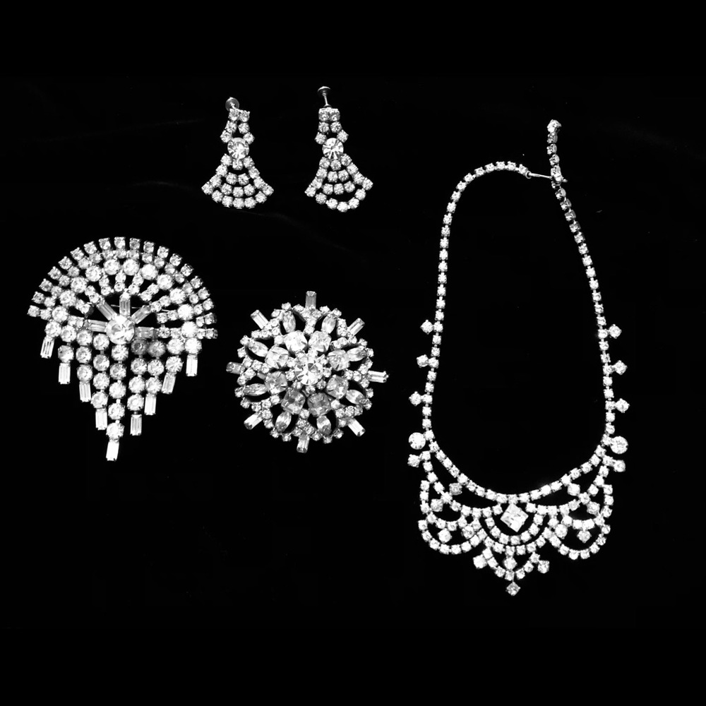 Rhinestone set of jewels 💎